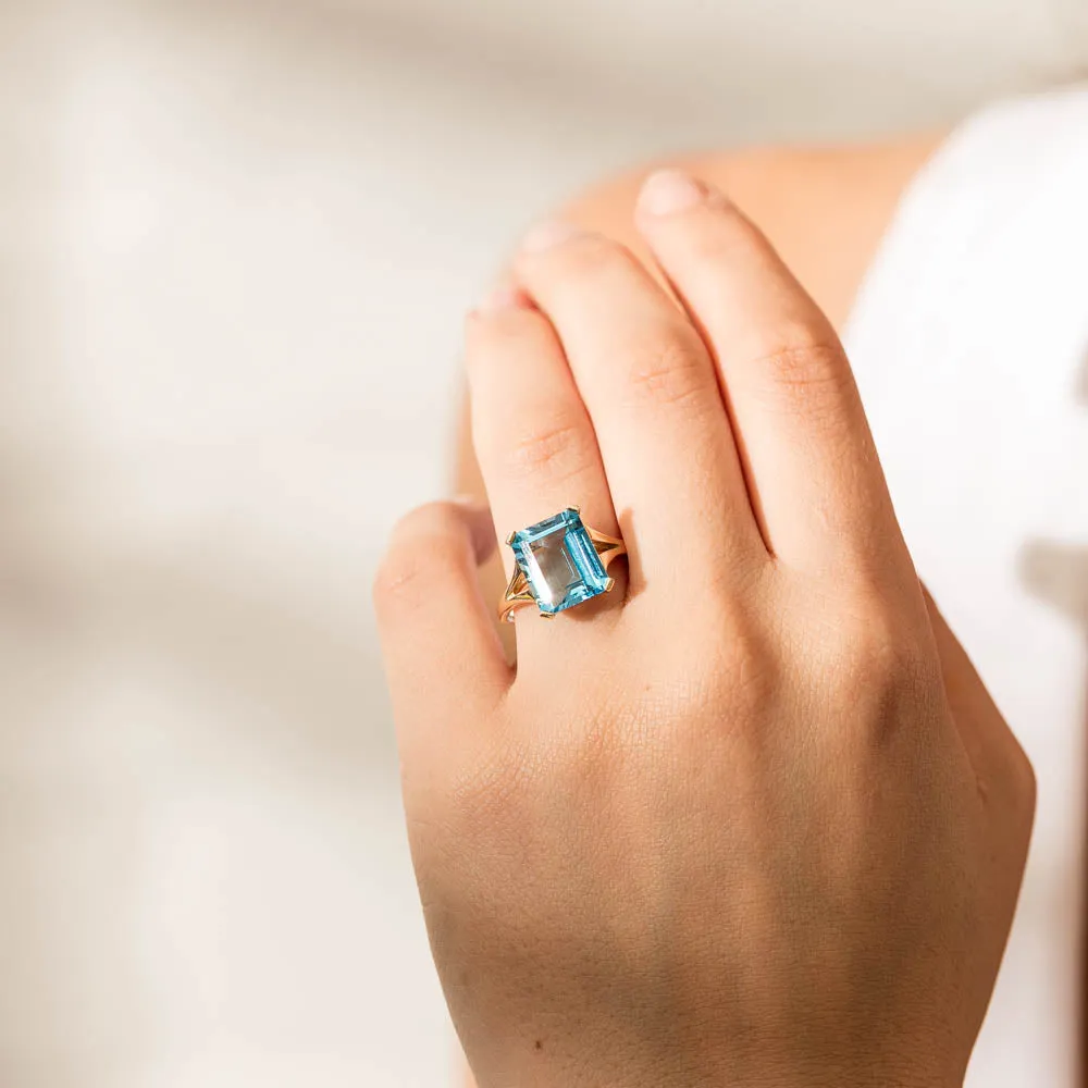 14ct Yellow Gold Blue Topaz Juliet Ring