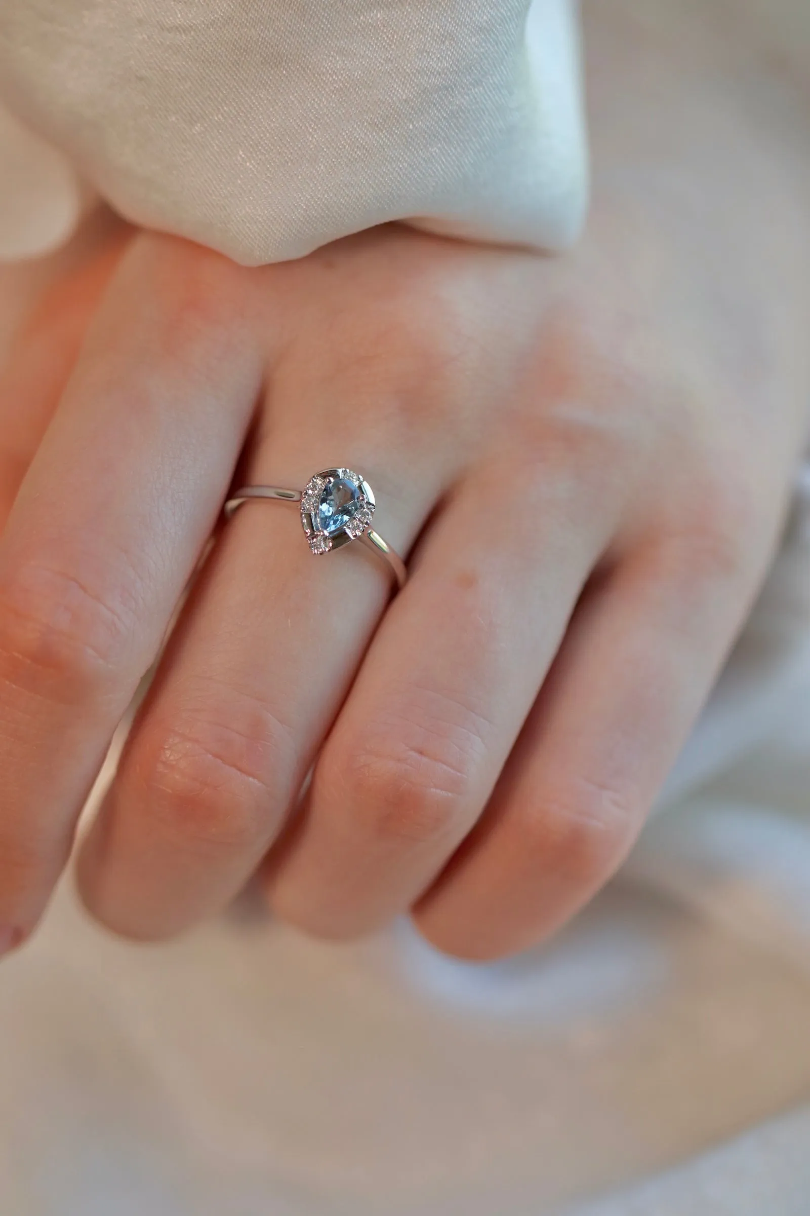 Aquamarine   Diamond Ring