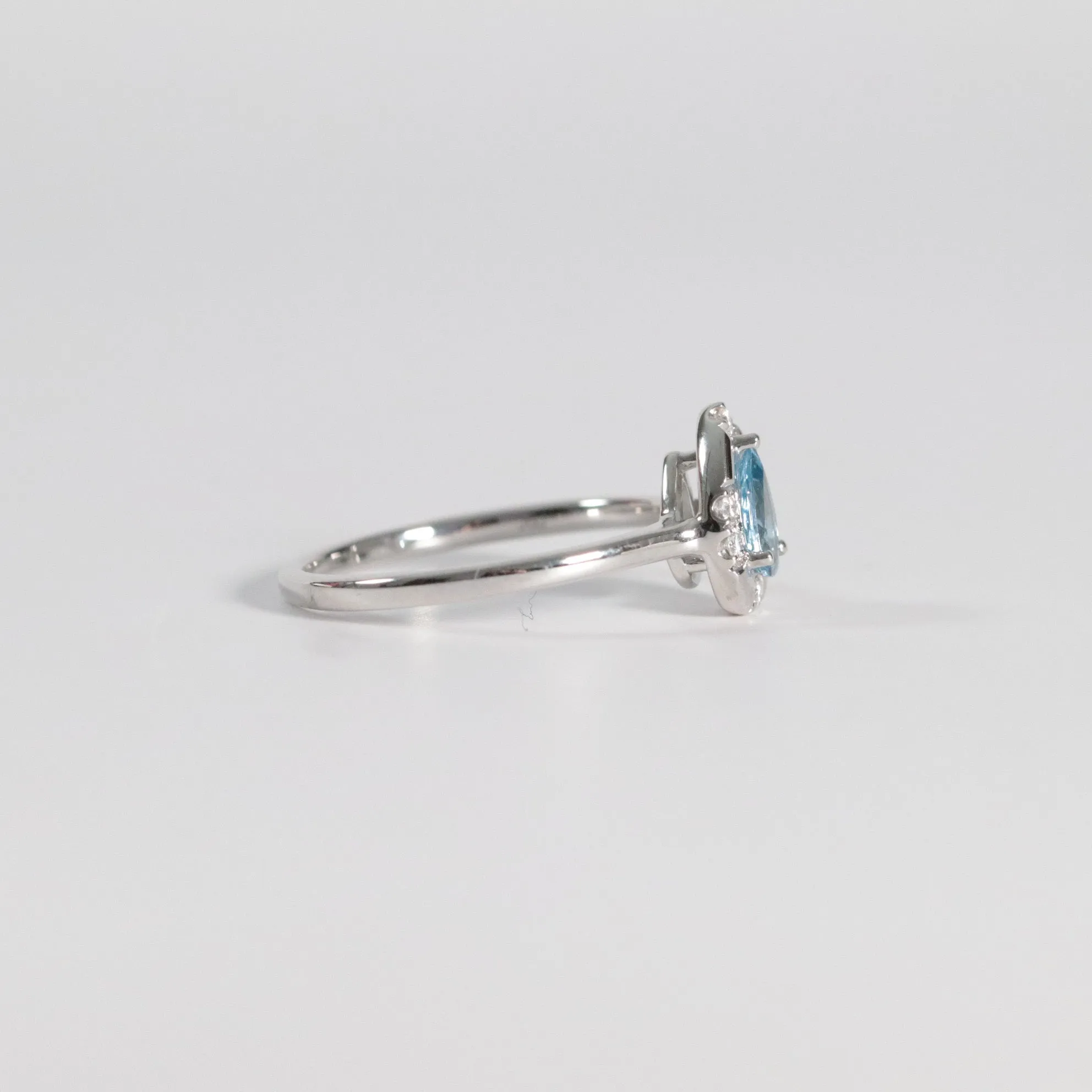Aquamarine   Diamond Ring
