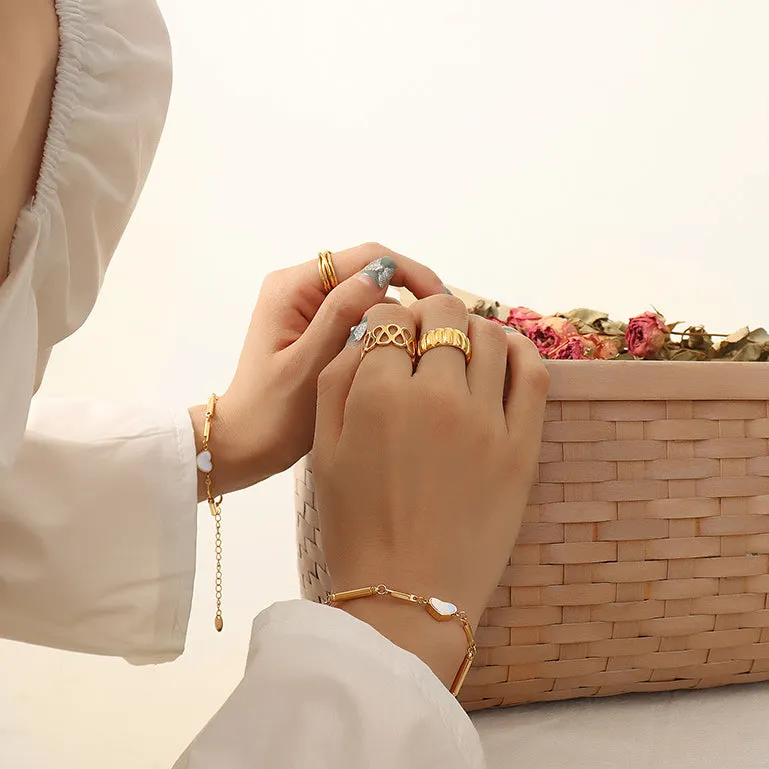 Bamboo Knot Heart Charms Bracelet