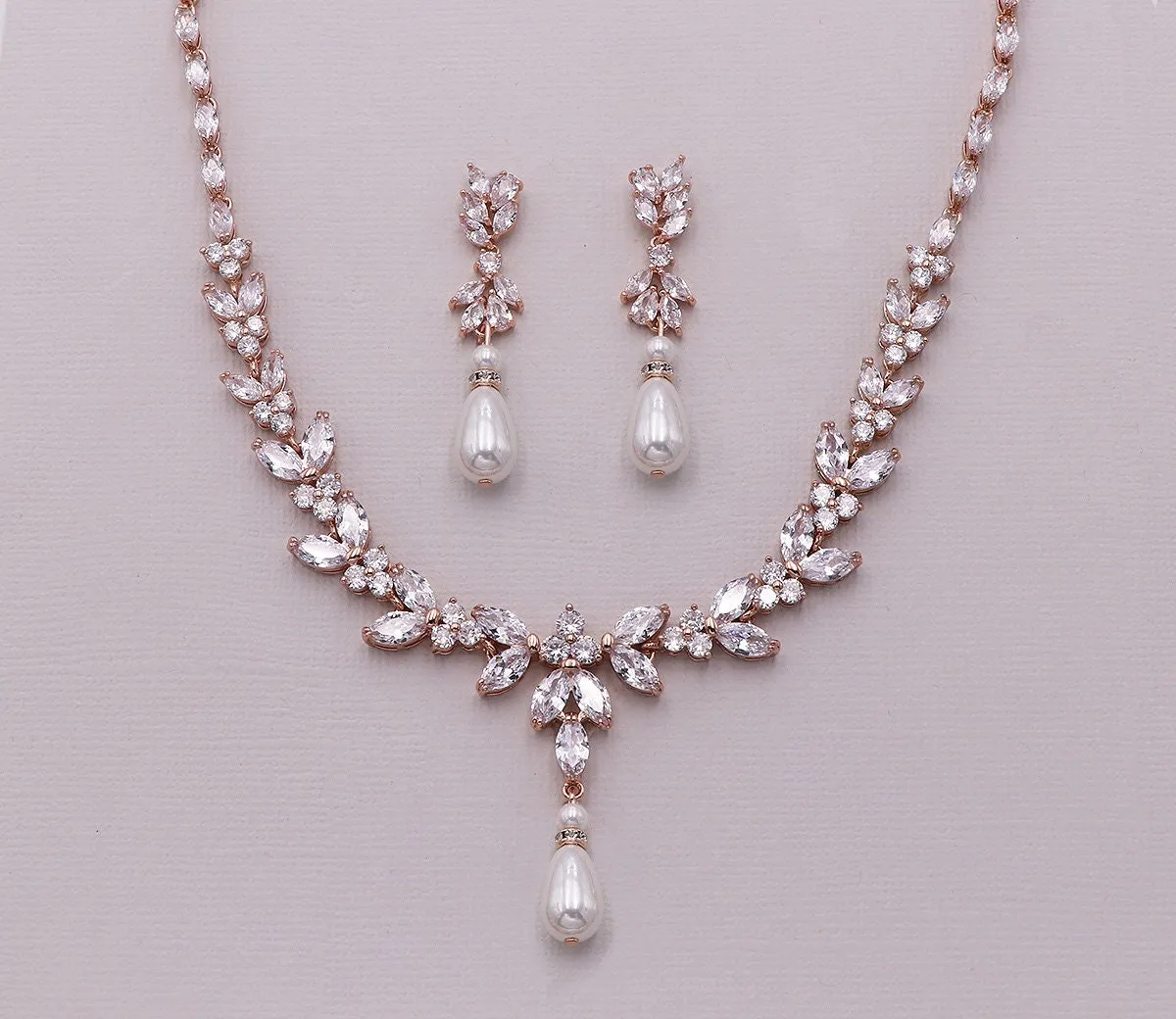 Camilla Pearl Jewelry Set