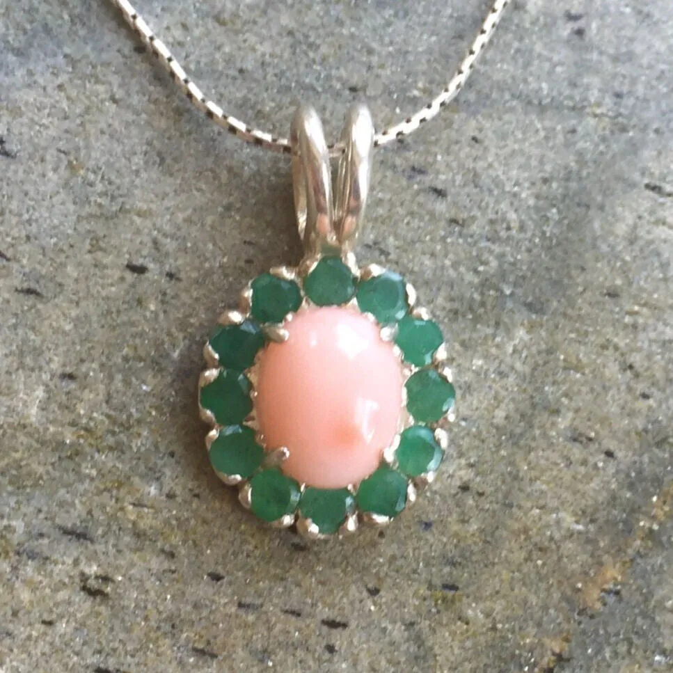 Coral Flower Necklace - Natural Emerald Pendant - Emerald Flower Necklace