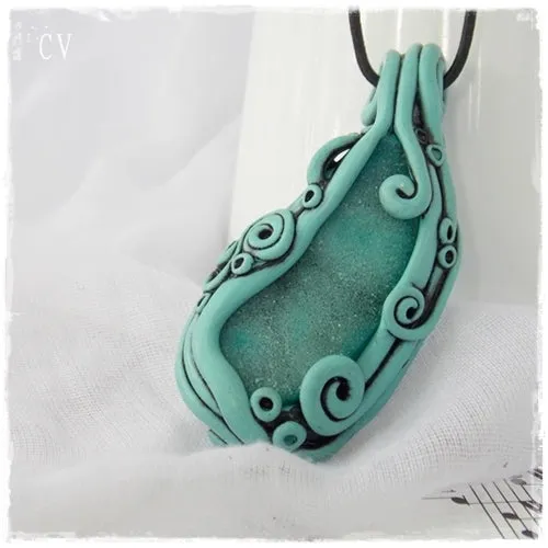 Elvish Druzy Agate Pendant Necklace