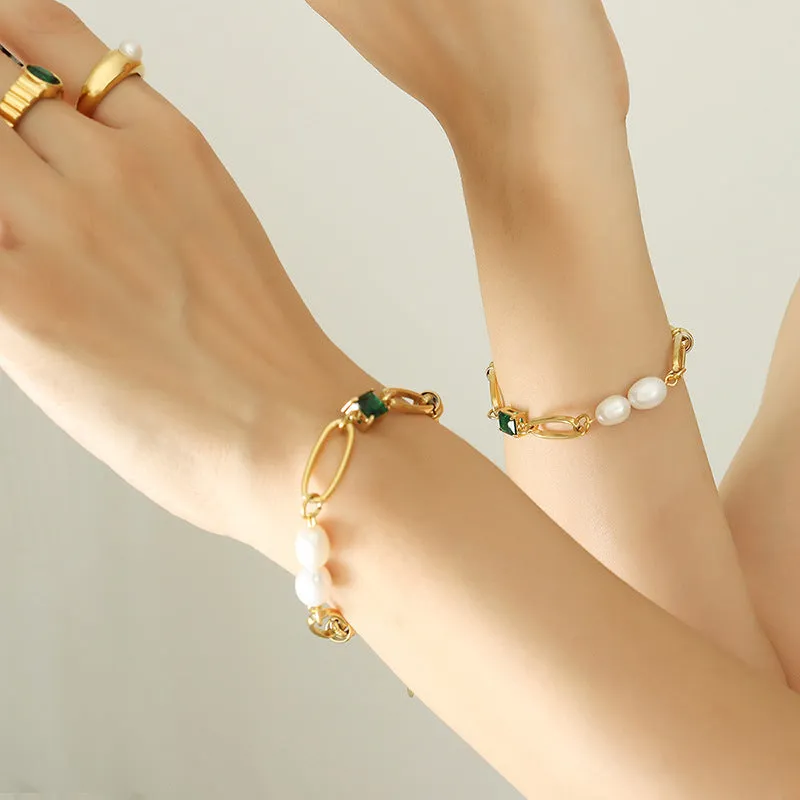 Fashion Vintage Pearl Necklace and Bracelet