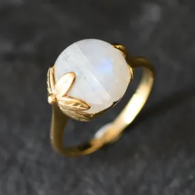 Gold Moonstone Leaf Ring - Rainbow Moonstone Ring - June Birthstone Ring