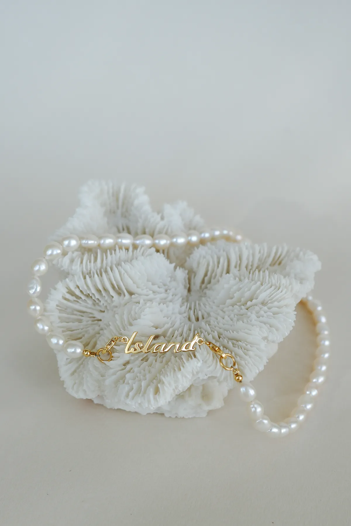 Island pendant gold plated