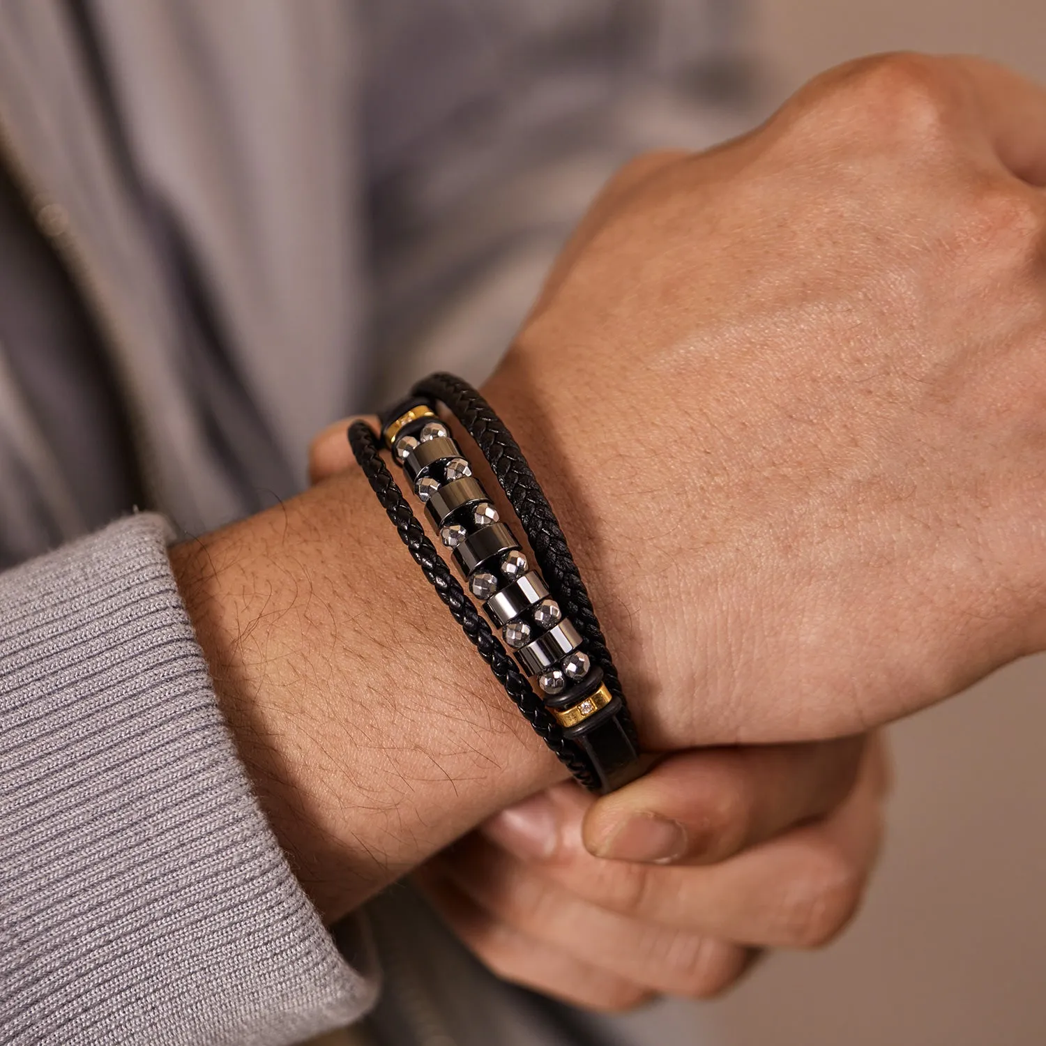 Men's Stylish Leather and Stainless Steel Beaded Bracelet – Secure Magnetic Clasp, Ideal for Daily Wear