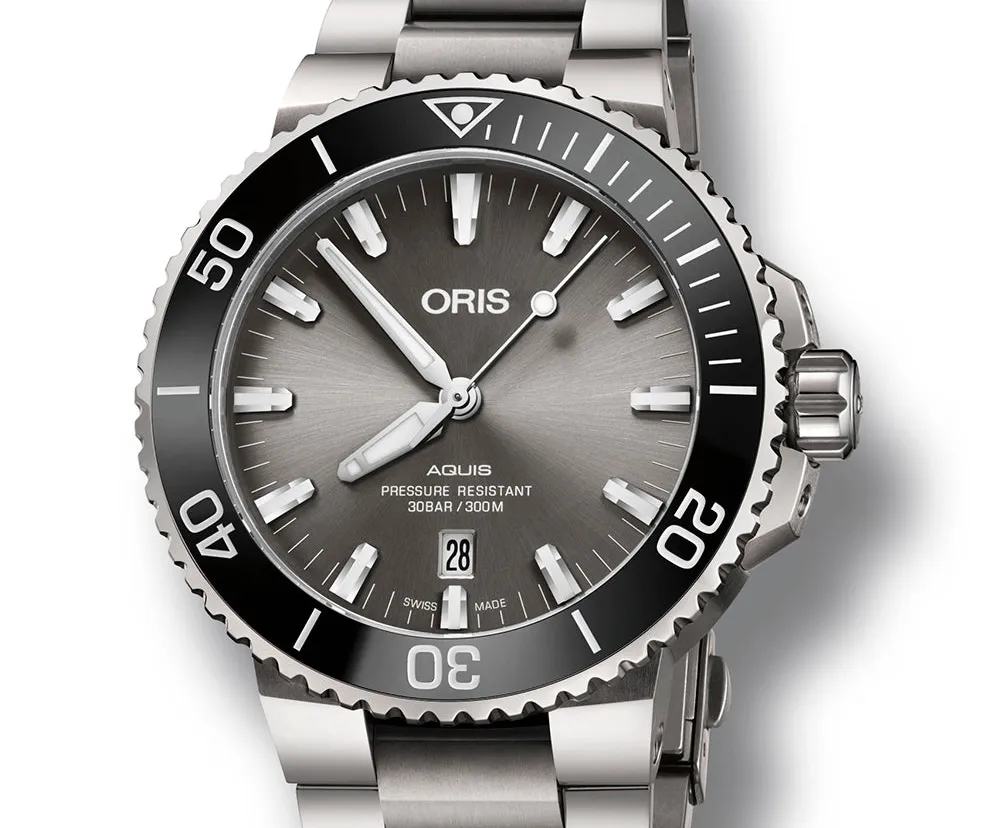 Oris Aquis Titanium Date Automatic Watch with Grey Dial and Bracelet