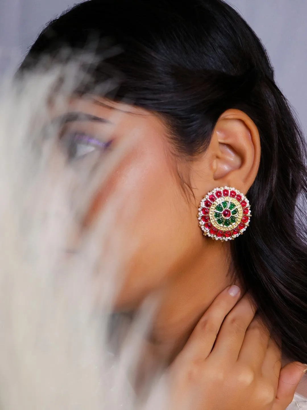 Traditional Stud Earring Red