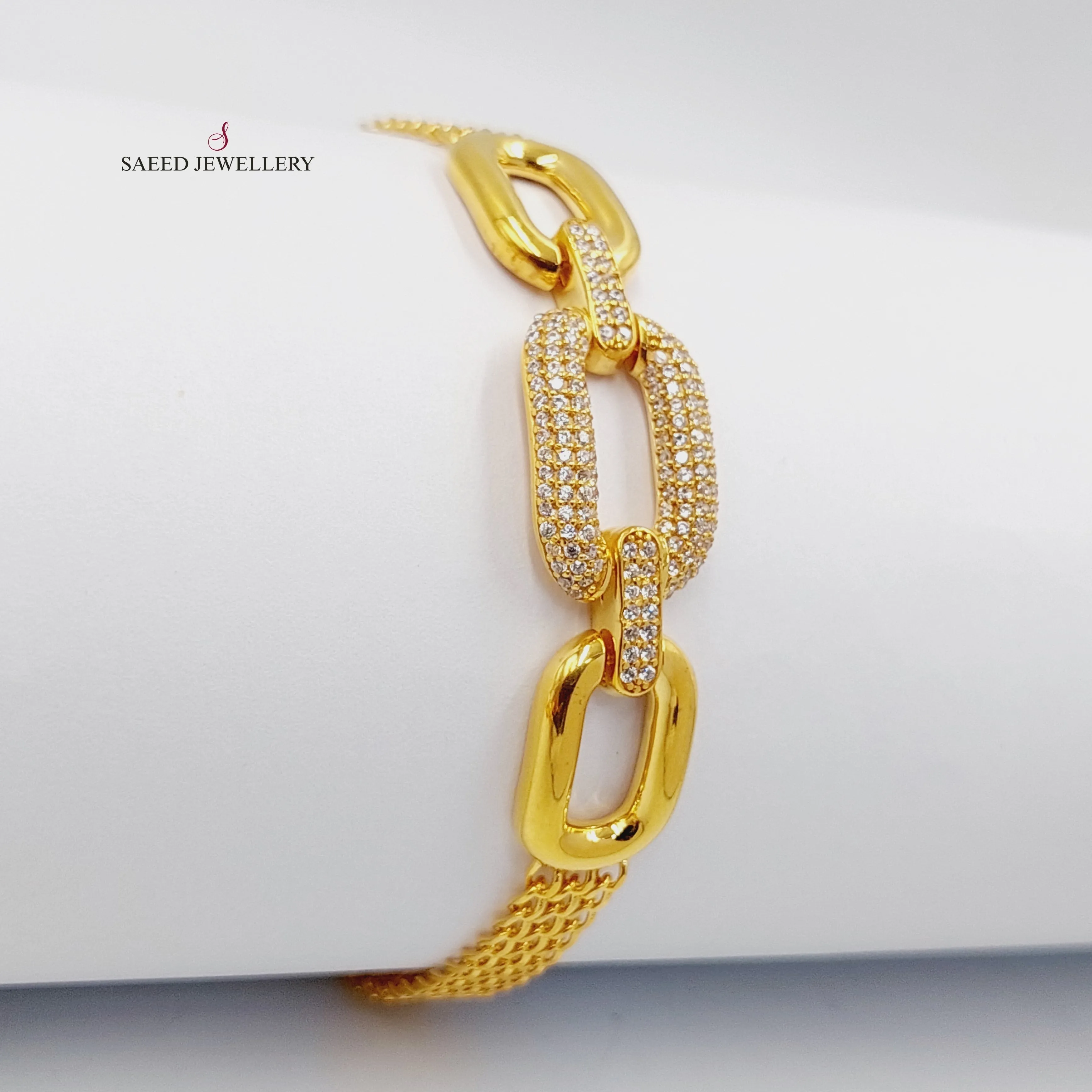 Zircon Studded   Belt Bracelet