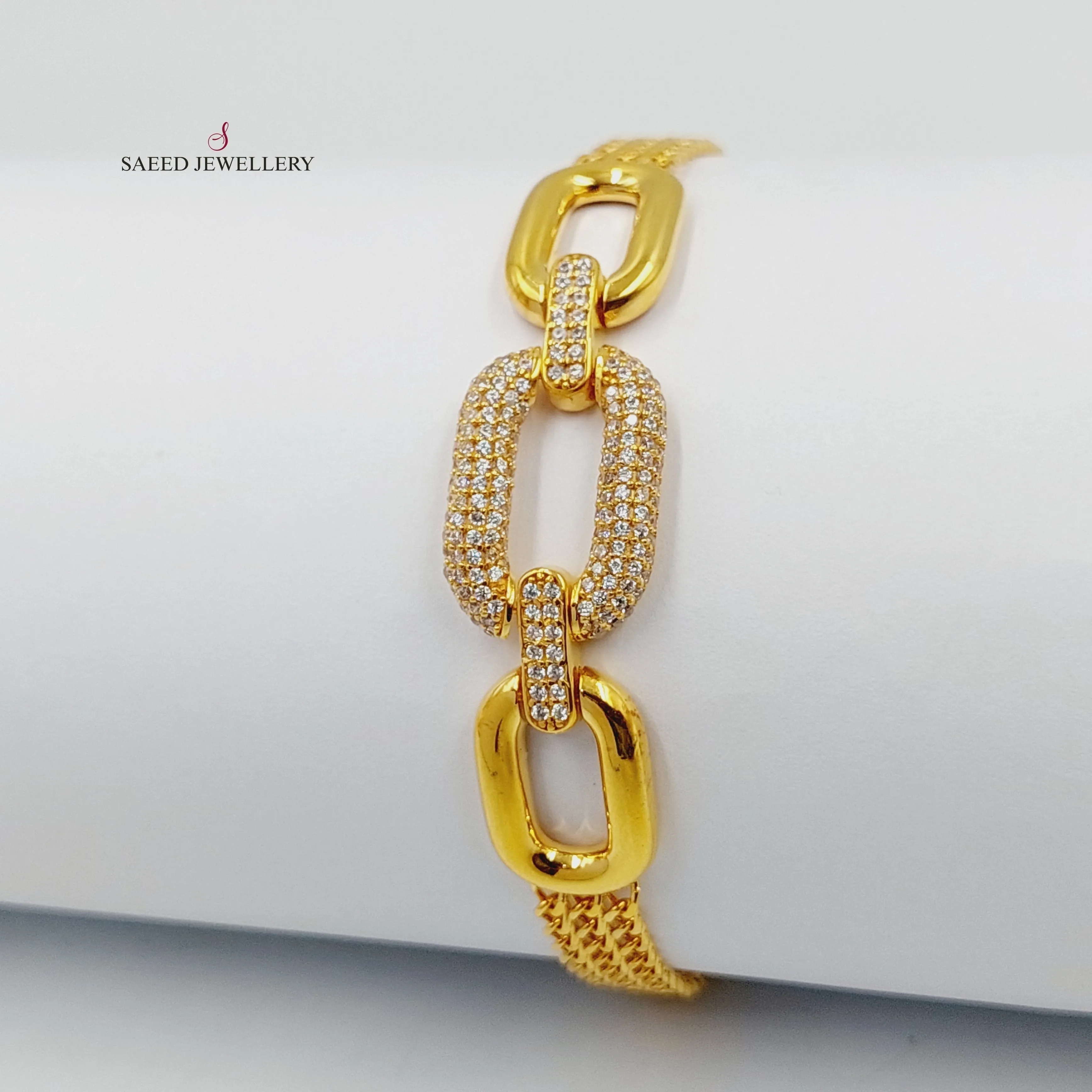 Zircon Studded   Belt Bracelet